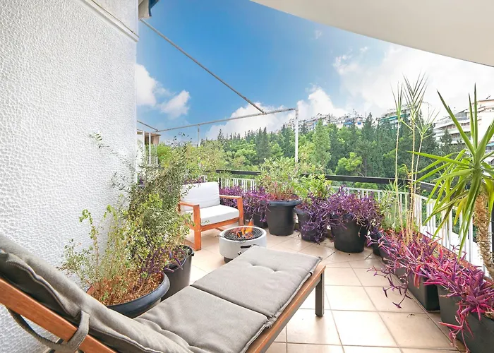 Central Pagrati Apartment With Park View Balcony - Opp Pangrati Grove